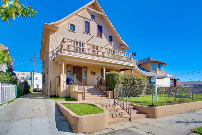 4112 Dalton Ave in Los Angeles, CA - Building Photo - Building Photo