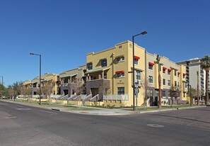 Lofts at McKinley in Phoenix, AZ - Building Photo