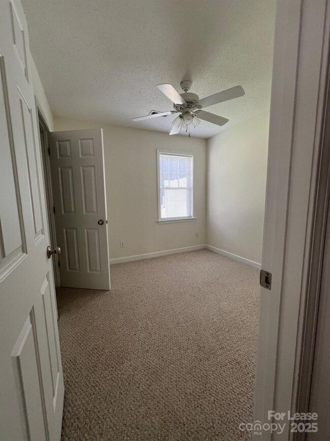841 Impala Dr in Statesville, NC - Building Photo - Building Photo