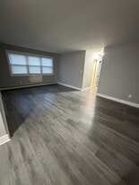 431 Park Ave, Unit C9 in Orange, NJ - Building Photo
