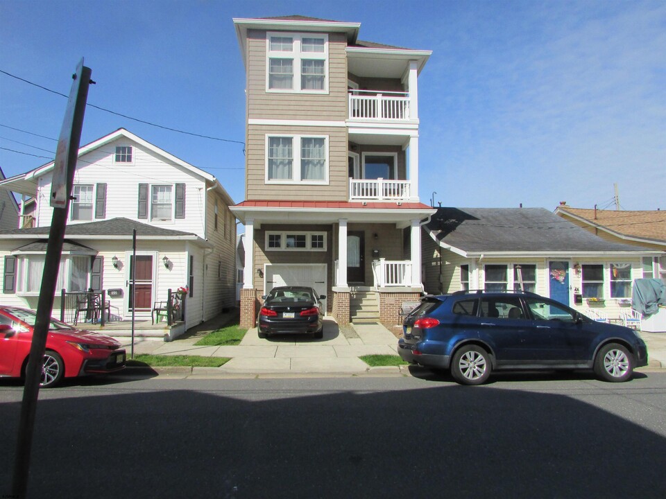 124 N Newport Ave in Ventnor City, NJ - Building Photo