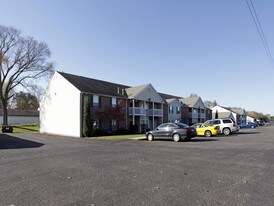 3192 Dotwood St NW in North Canton, OH - Building Photo