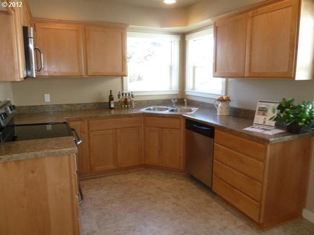 813 Niagara Ave in Astoria, OR - Building Photo - Building Photo