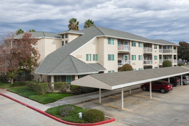 The Remington in Hanford, CA - Building Photo - Building Photo