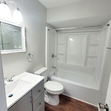 1252 Gatewood Rd-Unit -8 in Newport News, VA - Building Photo - Building Photo