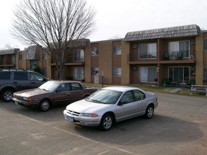 Spring Park Apartments in Spring Park, MN - Building Photo - Building Photo