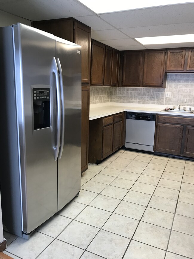property at 907 Cobble Creek Curv