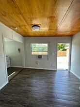321 N 11th St in Fort Pierce, FL - Foto de edificio - Building Photo