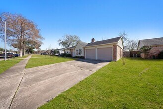 9115 Tanager St in Houston, TX - Building Photo - Building Photo