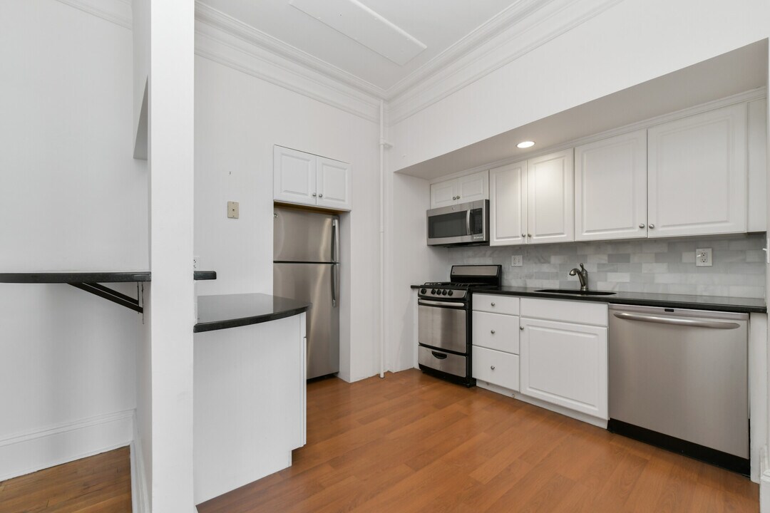 184 Commonwealth Ave, Unit 51 in Boston, MA - Building Photo