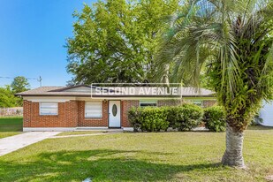 5033 Locksley Ave in Jacksonville, FL - Building Photo