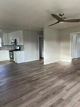 1100 Wallace St in Taylor, TX - Building Photo - Building Photo
