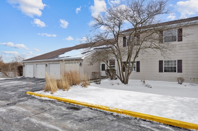 property at 21 N Park Blvd