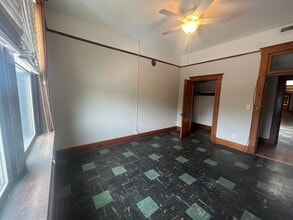 923 W Douglas Ave, Unit Suite A in Wichita, KS - Building Photo - Building Photo
