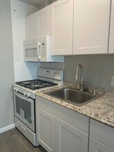 131 Lindbergh St in San Mateo, CA - Building Photo - Building Photo