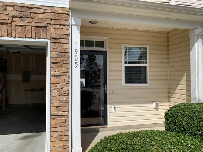 1905 Fieldhouse Ave in Raleigh, NC - Foto de edificio - Building Photo
