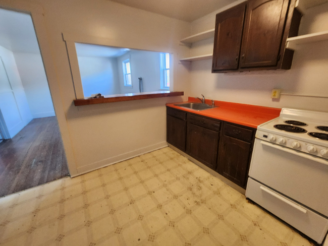 property at 1401 US-2