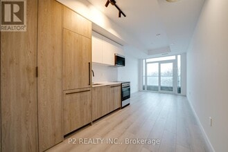 1635 Military Trail in Toronto, ON - Building Photo - Building Photo