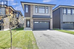 357 Shoveler Grv in Ottawa, ON - Building Photo