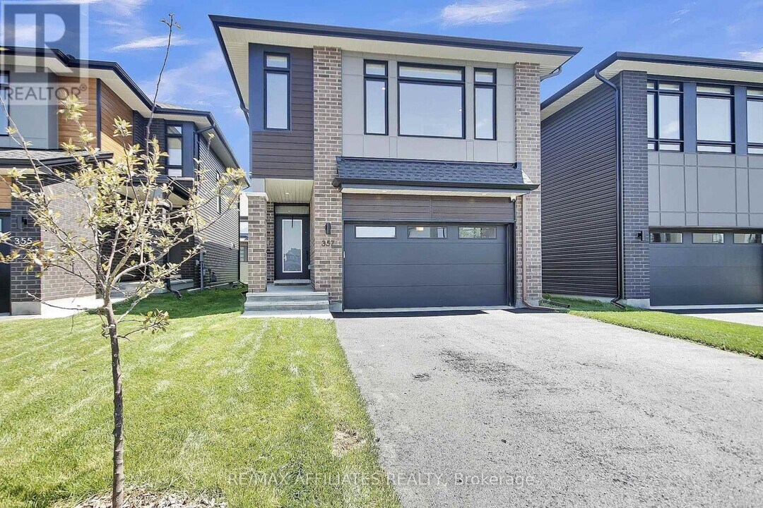 357 Shoveler Grv in Ottawa, ON - Building Photo