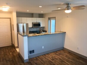 524 6th Ave W in Seattle, WA - Building Photo - Building Photo
