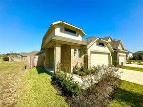 3308 Scarlet Tupelo Wy in Conroe, TX - Building Photo - Building Photo