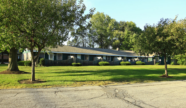 Coventry Place in Painesville, OH - Building Photo - Building Photo