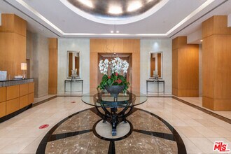 10445 Wilshire Blvd in Los Angeles, CA - Building Photo - Building Photo