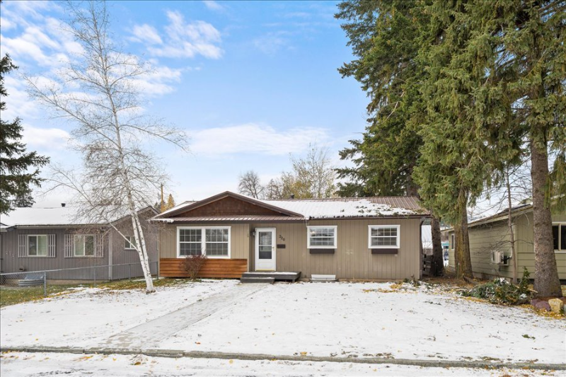 220 Minnesota Ave in Whitefish, MT - Building Photo