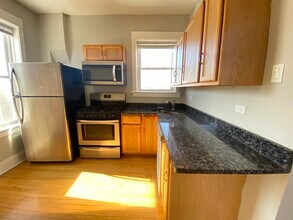 1350 N Keeler Ave, Unit 1 in Chicago, IL - Building Photo - Building Photo