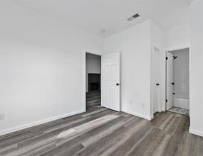 9508 Kempler Dr in Austin, TX - Building Photo - Building Photo