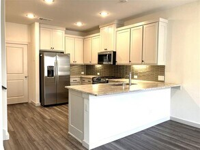 1353 Ethan Dr in Flower Mound, TX - Foto de edificio - Building Photo