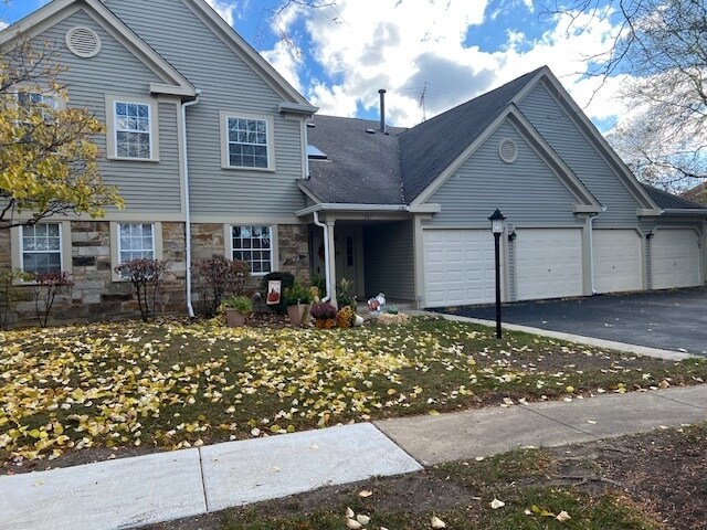 307 Glasgow Ln in Schaumburg, IL - Building Photo