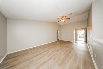 11612 Wallace Ave in Oklahoma City, OK - Building Photo - Building Photo