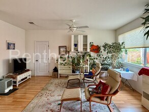 12565 Carmel Canyon Rd in San Diego, CA - Building Photo - Building Photo