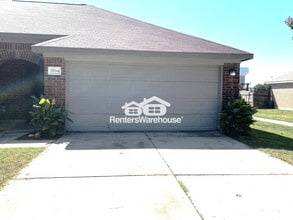 7834 Misty Moon in San Antonio, TX - Building Photo - Building Photo