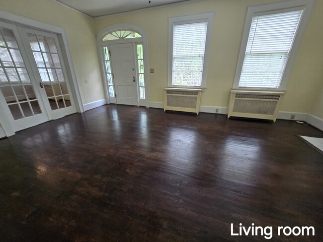 property at 600 Queen St
