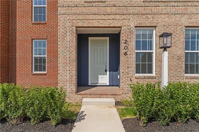 206 Oliver Wy in Cranberry Township, PA - Building Photo - Building Photo