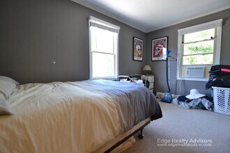 151 Nonantum St, Unit 1 in Boston, MA - Foto de edificio - Building Photo