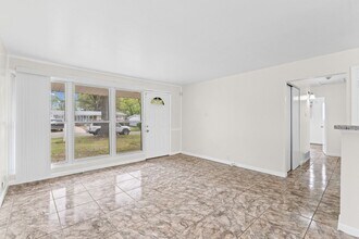 10539 Monarch Dr in St. Louis, MO - Building Photo - Building Photo