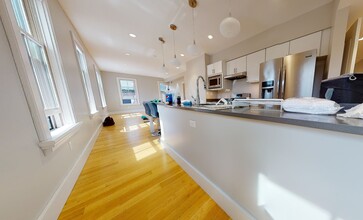 40 Bow St, Unit 1T in Cambridge, MA - Building Photo - Building Photo