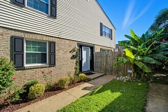 712 Biltmore Dr in Virginia Beach, VA - Building Photo - Building Photo
