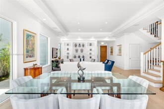 3 Turtle Walk in Key Biscayne, FL - Building Photo - Building Photo