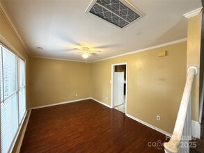 9125 Winter Moss Ct in Charlotte, NC - Building Photo - Building Photo