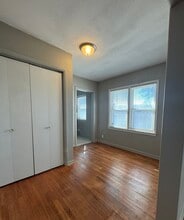 1614 N Grove St in Wichita, KS - Building Photo - Building Photo