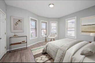 136 Ege Ave in Jersey City, NJ - Building Photo - Building Photo