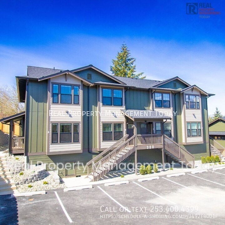 300 Larson St W in Eatonville, WA - Building Photo
