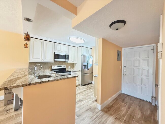 4411 Trevi Ct in Greenacres, FL - Building Photo - Building Photo