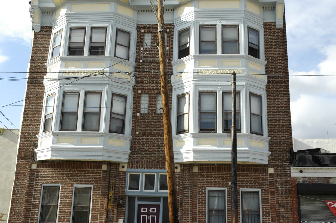 718-720 N 15th St in Philadelphia, PA - Foto de edificio