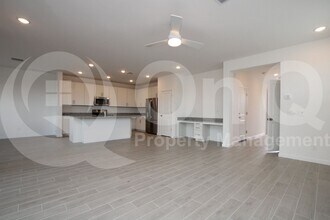 7442 W Nicolet Ave in Glendale, AZ - Building Photo - Building Photo